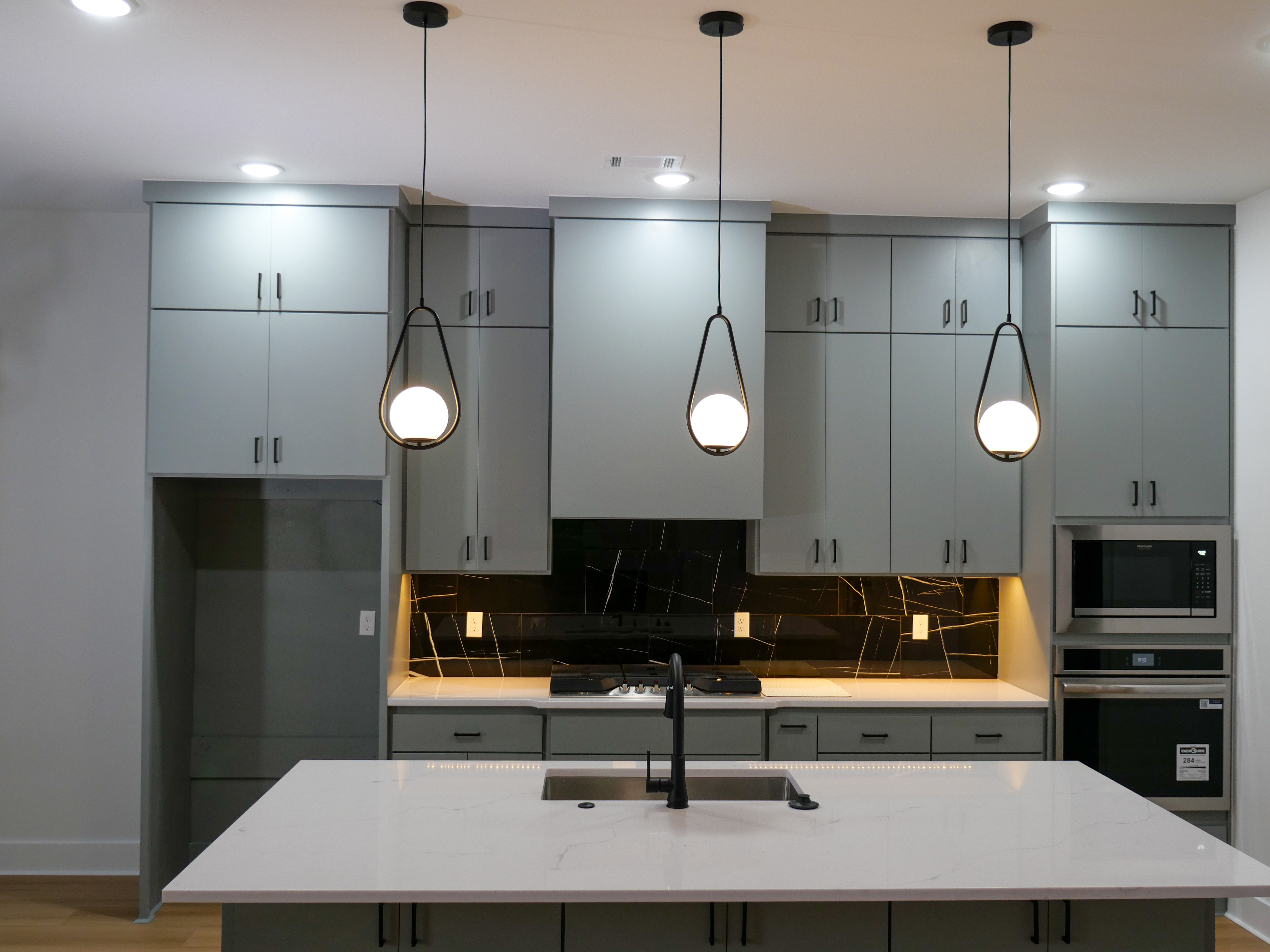 Proyecto de gabinetes 16