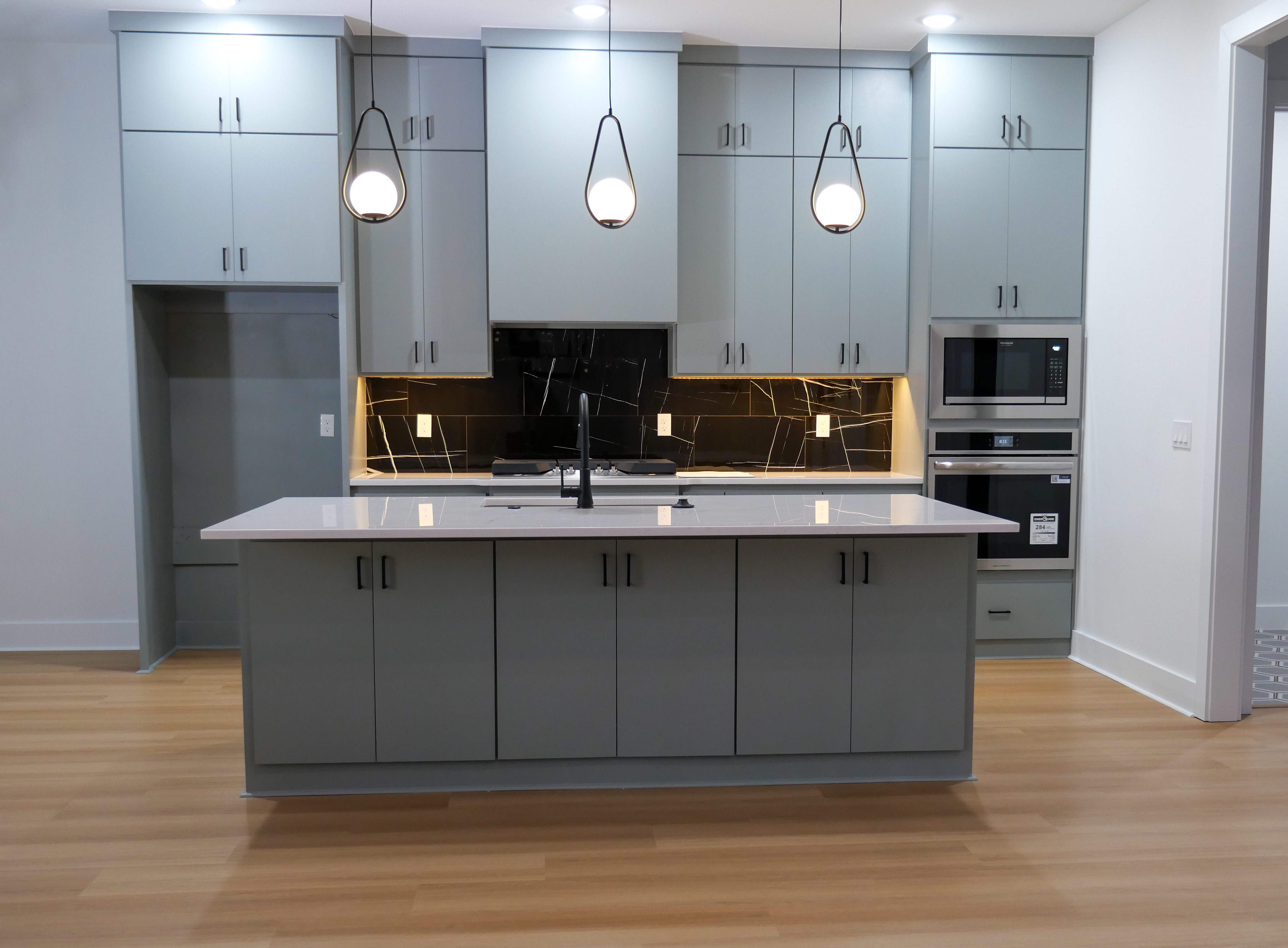 Proyecto de gabinetes 17